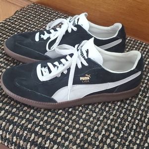 Puma Liga size 11.5